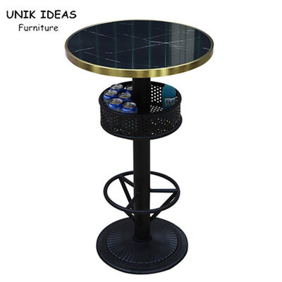 良い値段 2人の黒いビストロの高い上のテーブルは屋外の金属の反対木を高く置く オンライン